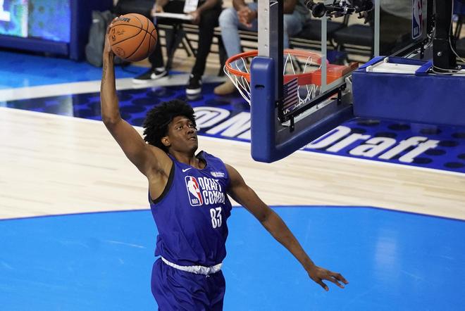 有的换洗衣 有的换洗衣