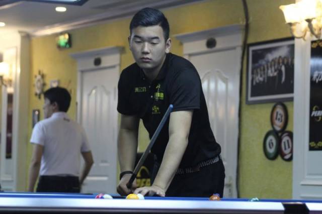 骑士是最大 骑士是最大